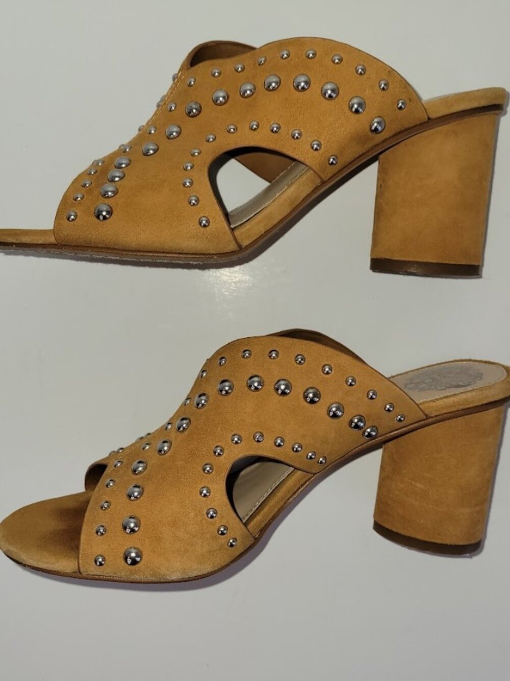 Vince Camuto Mule Sandal Chunky Heel Tan Suede W/Studded Accent Women’s Size 6.5 - Picture 8 of 11